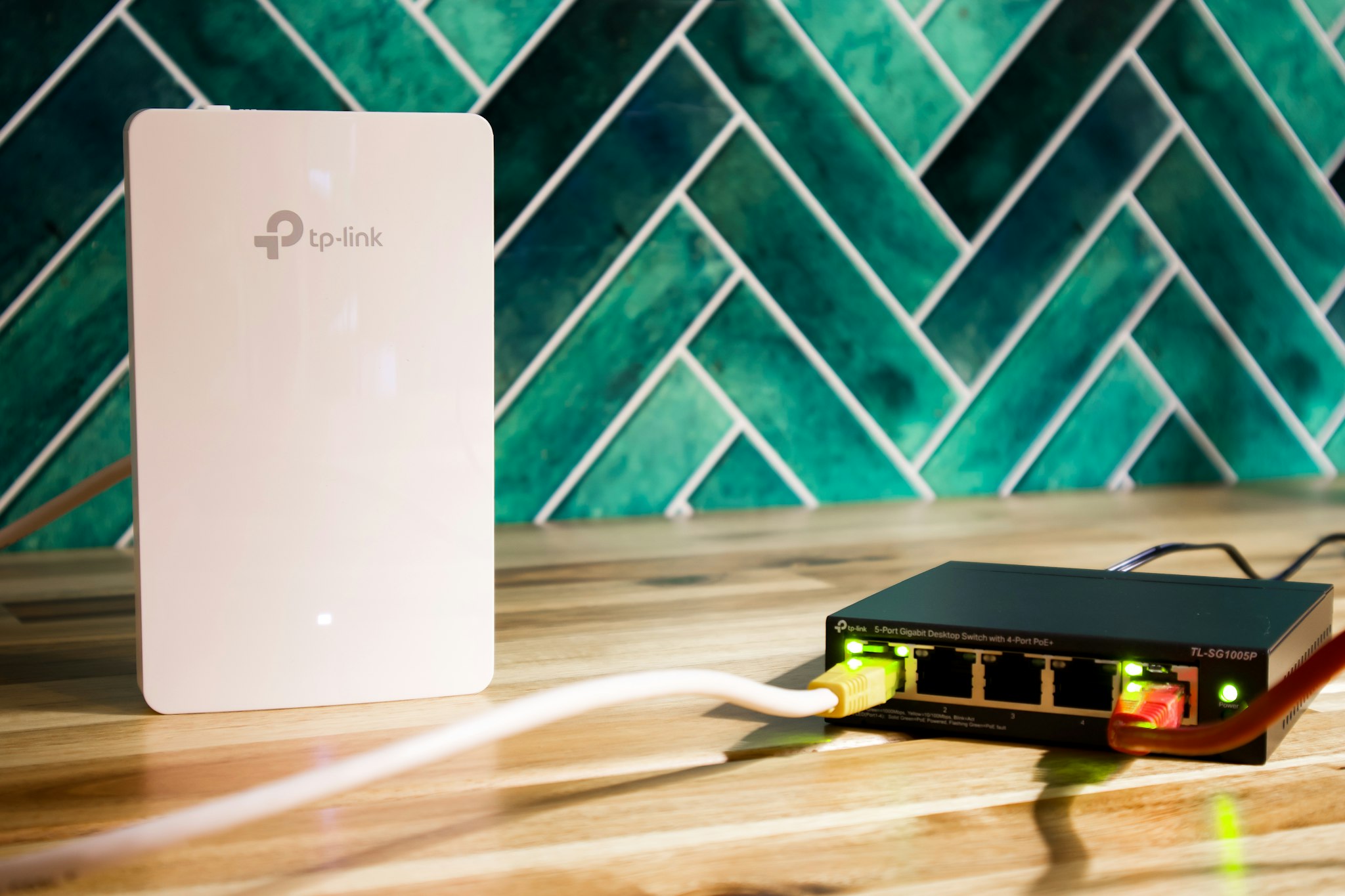 How to Tell If Someone Else Is on Your Wi-Fi (the Five-Minute Router Check)